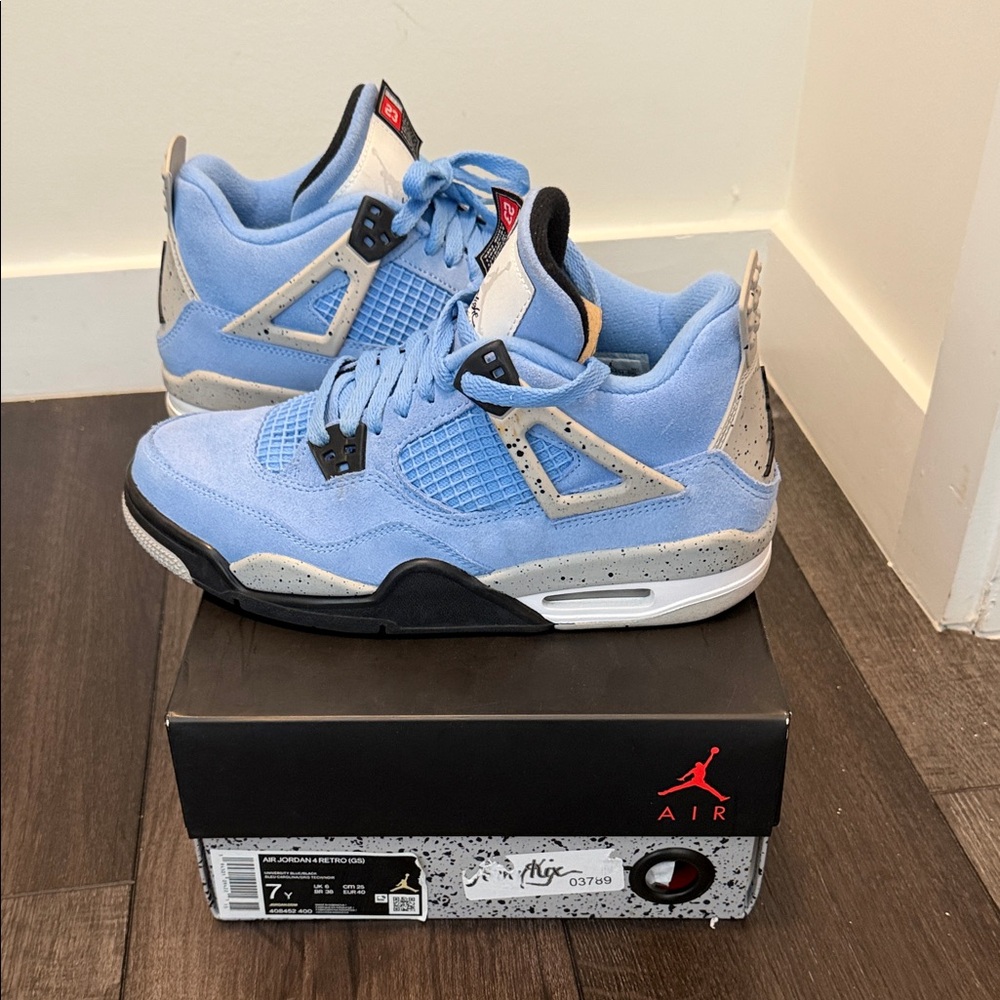 Air Jordan 4 Retro University Blue Sneakers